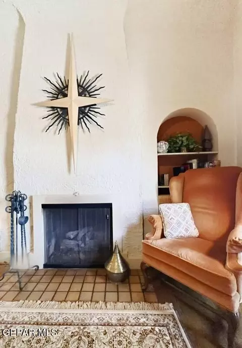 Living - 520 Blacker Ave, El Paso, TX 79902 photo 10 of 11