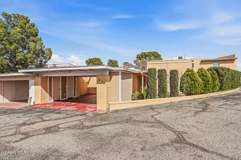15000 Ashford St #45, Horizon City, TX 79928