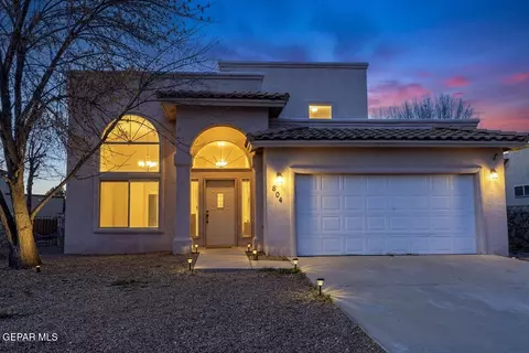 804 Bonnie Ct, Santa Teresa, NM 88008