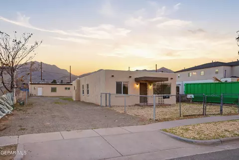 8929 Robert Dr #A & B, El Paso, TX 79904