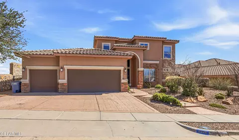 1260 Franklin Bluff Dr, El Paso, TX 79912
