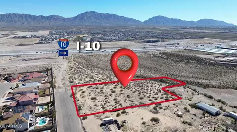 3 Reidsan Grove St # E, Canutillo, TX 79835