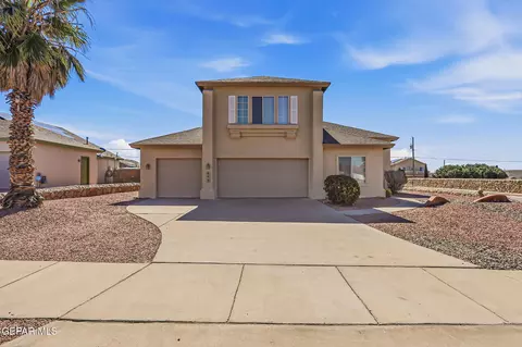 800 La Florida Dr, Canutillo, TX 79835