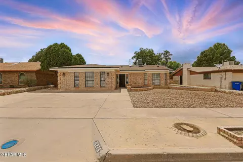 11273 Ivanhoe Dr, El Paso, TX 79936