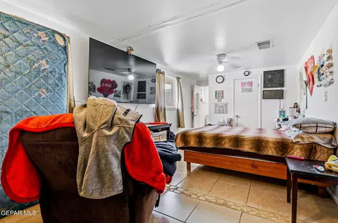 Bedroom - 501 S 8th St, Anthony, TX 79821 photo 5 of 8