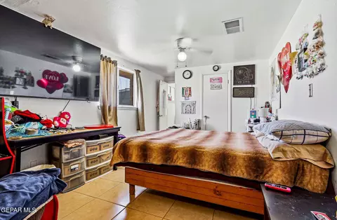 Bedroom - 501 S 8th St, Anthony, TX 79821 photo 6 of 8