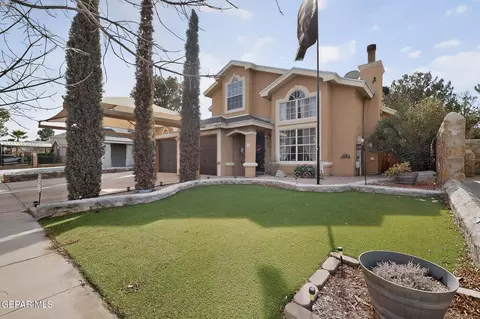 12122 Chato Villa Dr, El Paso, TX 79936