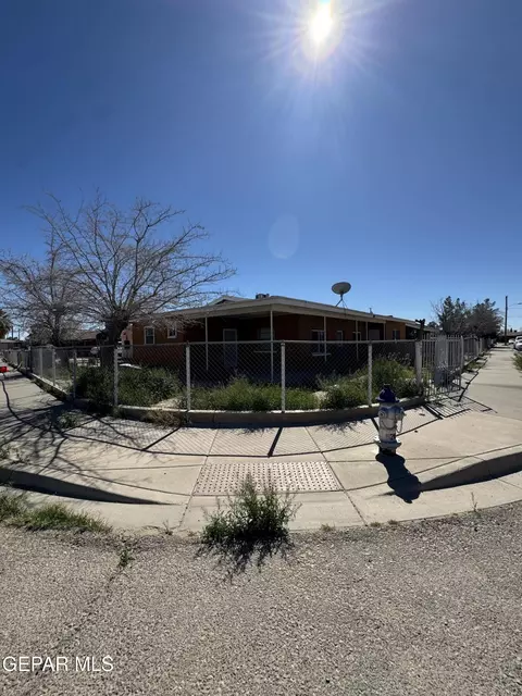 323 Singh St, El Paso, TX 79907