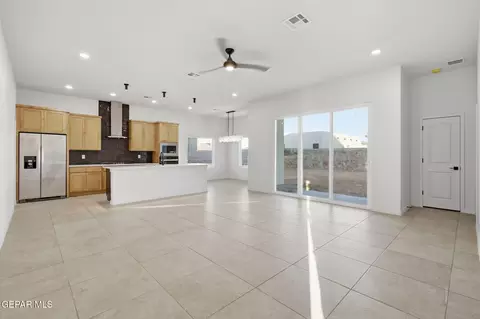 13216 Nacho Alvarado Dr, El Paso, TX 79927