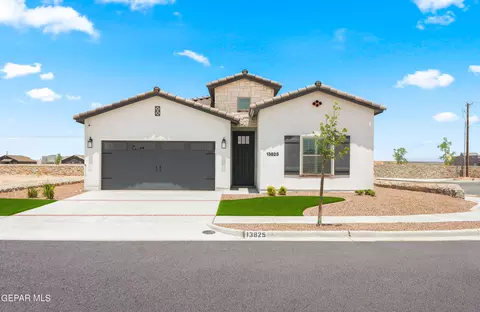 916 Raegil St, El Paso, TX 79928