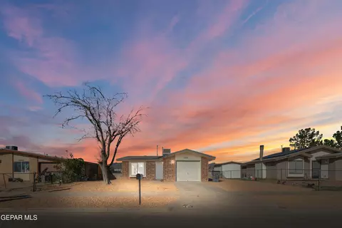 10829 Obsidian St, El Paso, TX 79924