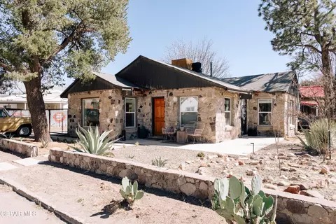 119 W Dallas St, Marfa, TX 79843