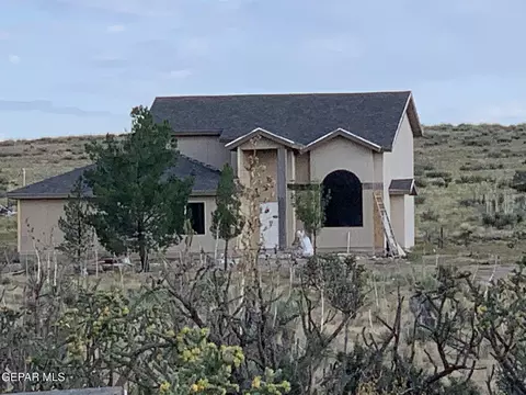 19610 Gary Lee Ave, El Paso, TX 79938