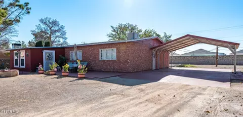 15360 Desert Bloom Dr, El Paso, TX 79938