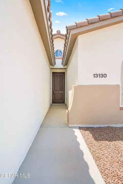 12411 Savvy Love Ln, El Paso, TX 79928