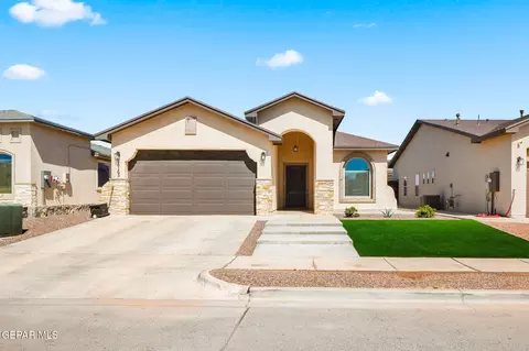 15165 Imagine Dr, El Paso, TX 79938