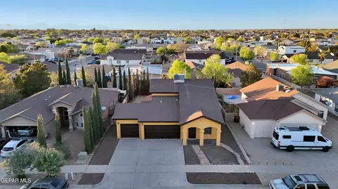 14041 Lago Seco Dr, Horizon City, TX 79928