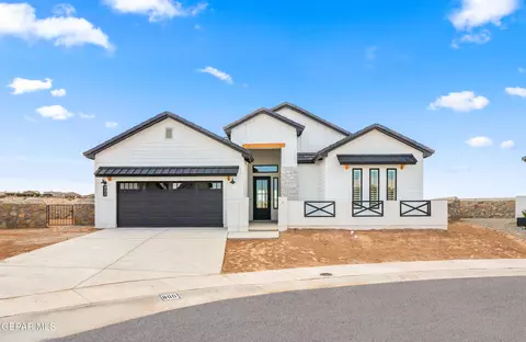 517 Bluegruff St, Horizon City, TX 79928