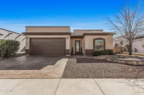 14048 Rainbow Point Dr, El Paso, TX 79938