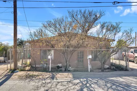 10184 Haynes Rd, Socorro, TX 79927