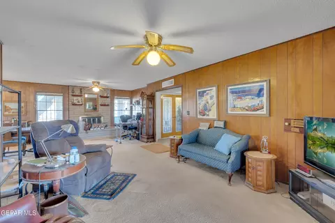 299 Tranquility Rd, Canutillo, TX 79835 photo 6