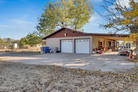 299 Tranquility Rd, Canutillo, TX 79835 photo 14