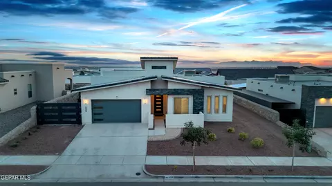 333 Blue Valley Dr, El Paso, TX 79928