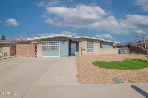 8747 Plains Dr, El Paso, TX 79907