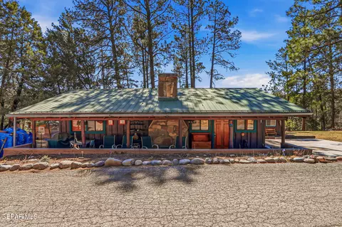 162 Roswell St, Ruidoso, NM 88345