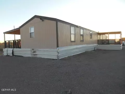 3996 Century Dr, El Paso, TX 79938