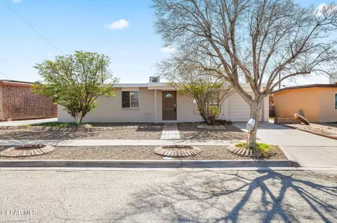 8282 Valle Placido Dr, El Paso, TX 79907