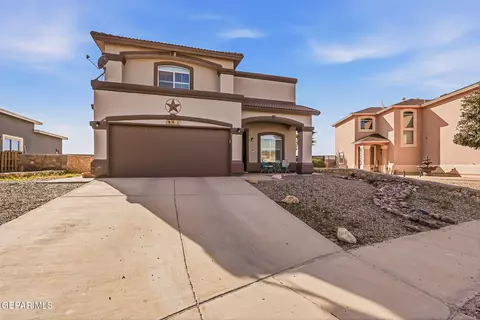 821 Desert Bush Dr, Horizon City, TX 79928
