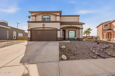 821 Desert Bush Dr, Horizon City, TX 79928