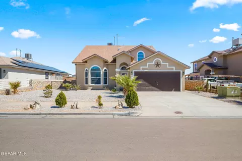812 Paseo De Suerte Dr, El Paso, TX 79928