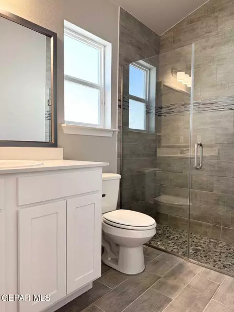 Bath - 1408 Lightning Sky Pl, El Paso, TX 79928 photo 3 of 3