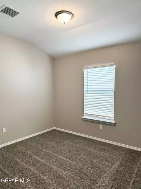 Bedroom - 1408 Lightning Sky Pl, El Paso, TX 79928 photo 2 of 3