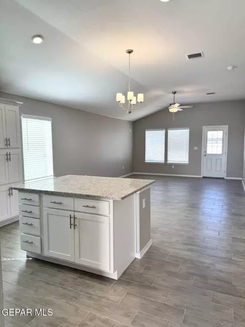 Kitchen - 1408 Lightning Sky Pl, El Paso, TX 79928 photo 3 of 3