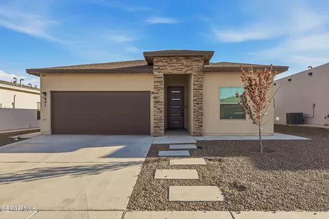 841 Magnolia Park St, Santa Teresa, NM 88008