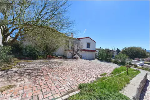 1104 Moore St, El Paso, TX 79902