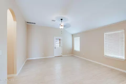 501 Caddo Ln, Clint, TX 79836 photo 21