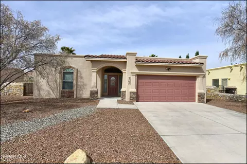 5705 Ireland Dr, Santa Teresa, NM 88008