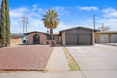 3332 Mc Lean St, El Paso, TX 79936