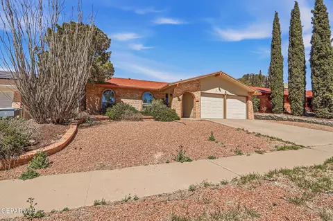 663 El Parque Dr, El Paso, TX 79912