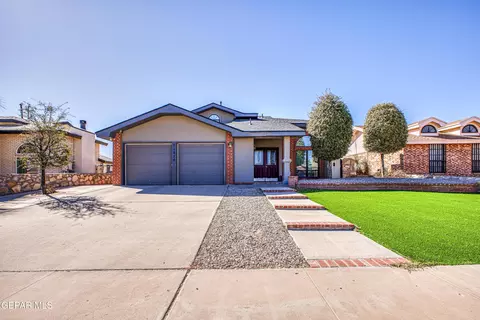 11870 Scott Simpson Dr, El Paso, TX 79936