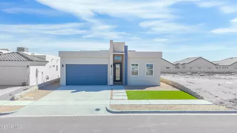 13840 Paseo Celeste Dr, Horizon City, TX 79928