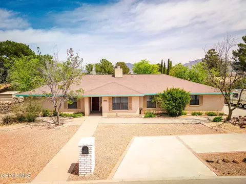 4937 Vista Grande Cir, El Paso, TX 79922