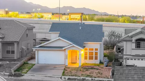 10725 Pleasant Sand Dr, El Paso, TX 79924