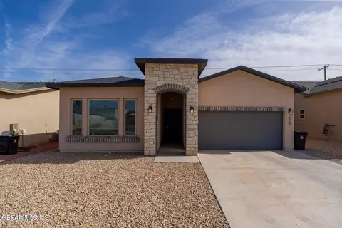 110 Bonnie Trl, Sunland Park, NM 88063