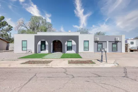 14865 Holden Rd, Horizon City, TX 79928