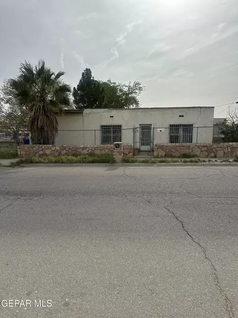 241 Lone Star Pl, El Paso, TX 79907